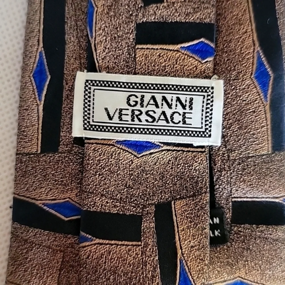 GIANI VERSACE 100%‎ SILK TIE - Picture 3 of 3